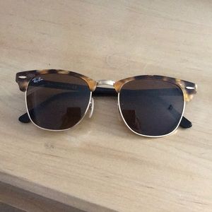 Ray-Ban Clubmaster Tortoise Sunglasses